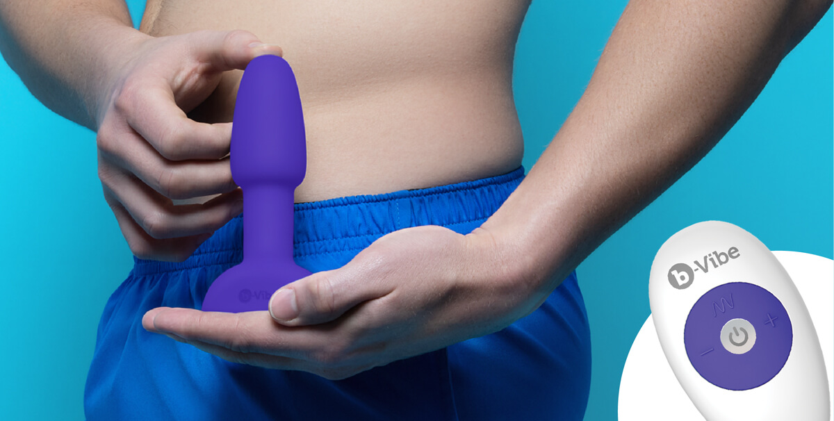 b-Vibe Remote Control Rechargeable Vibrating Rimming Butt Plug Petite for Intermedial Anal Sex